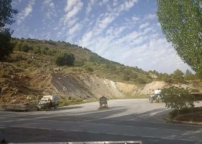 招待所 El Desvio *