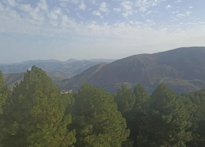 El Desvio 招待所 *