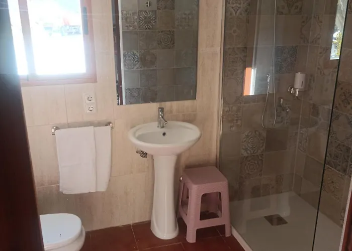 招待所 El Desvio *