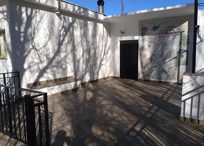 招待所 El Desvio *